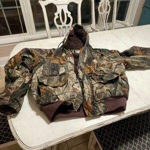 Walls insulated Realtree Camo zip up hooded jacket
